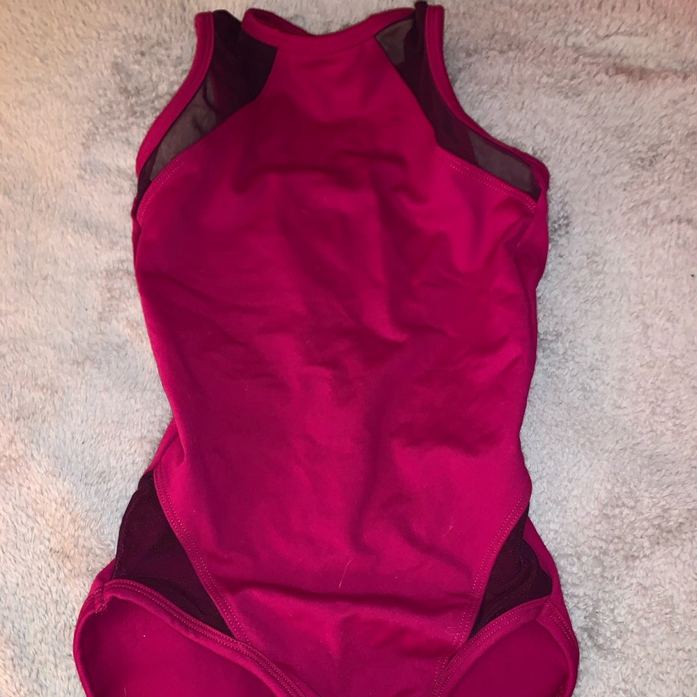 Five Dancewear maroon leo